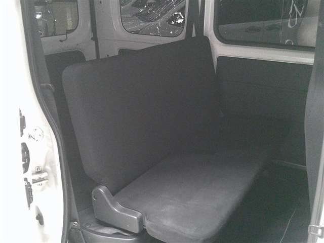 Toyota Pixis Van 8