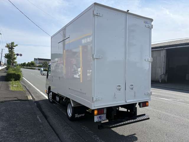 Isuzu Elf 5