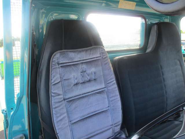 Toyota Dyna 12