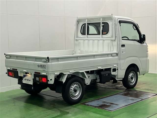 Daihatsu Hijet Truck 6