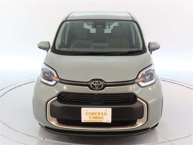 Toyota Sienta 2