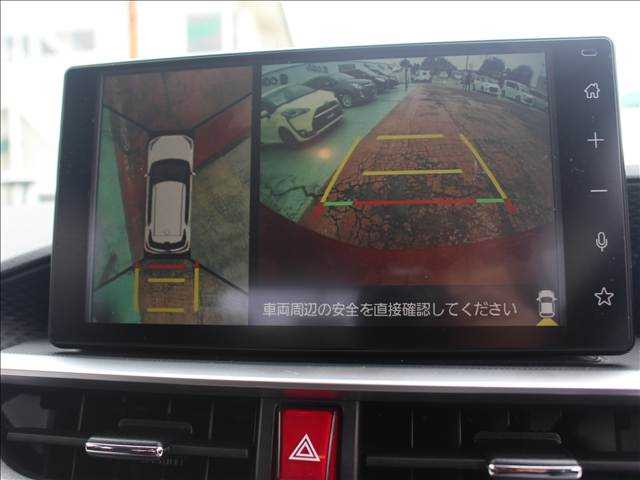 Daihatsu Rocky 11