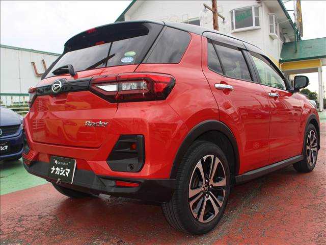 Daihatsu Rocky 3
