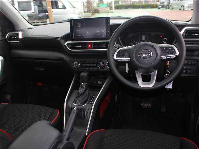 Daihatsu Rocky 4