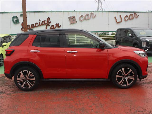 Daihatsu Rocky 8