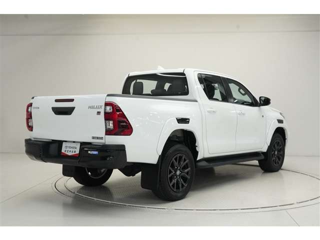 Toyota Hilux 4