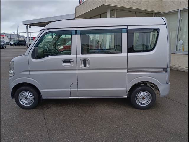 Mitsubishi Minicab Van 15