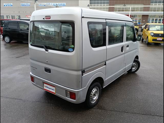 Mitsubishi Minicab Van 8