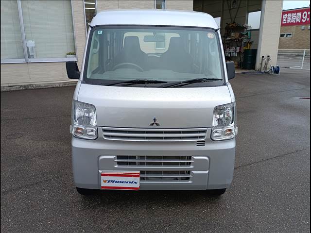 Mitsubishi Minicab Van 14