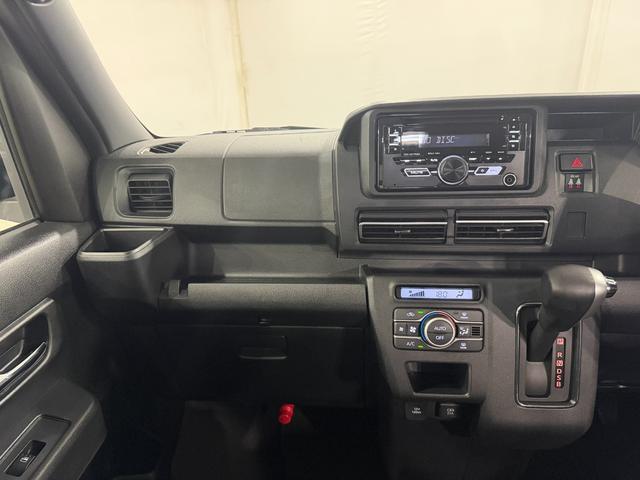 Daihatsu Atrai 6