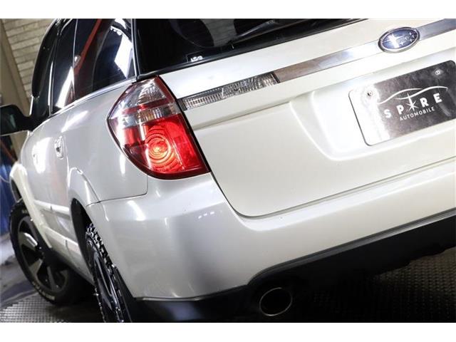 Subaru Legacy Outback 12