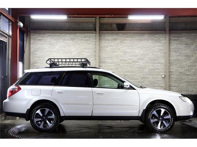 Subaru Legacy Outback 9