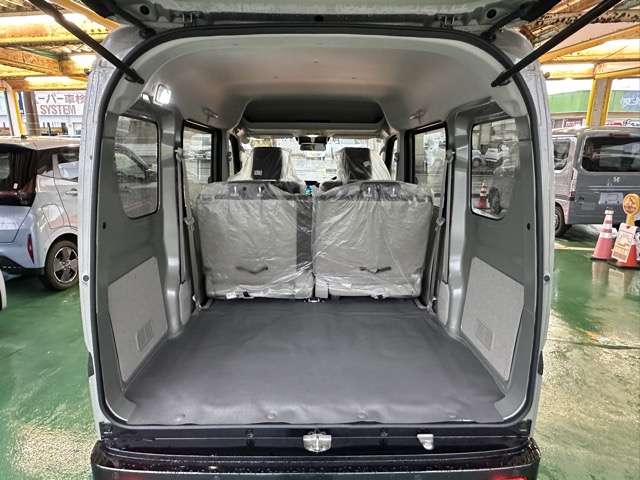Suzuki Every 12
