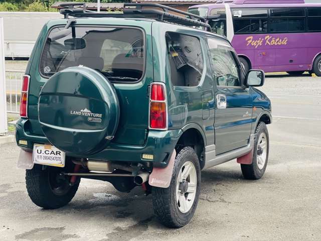Suzuki Jimny 6