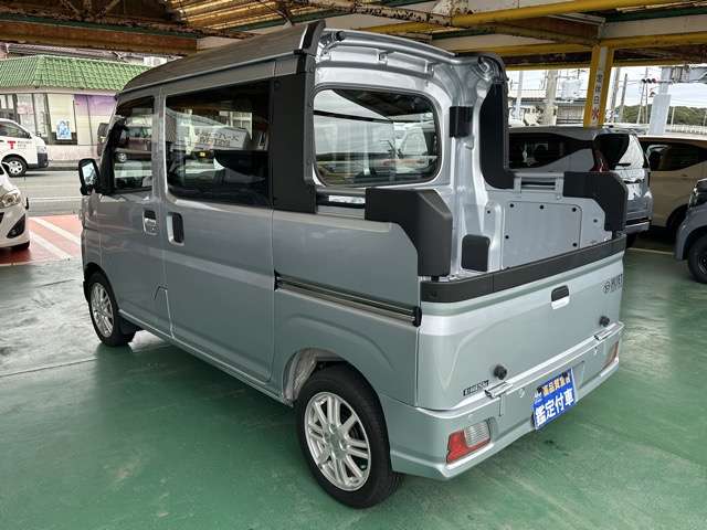 Daihatsu Hijet Deck Van 4