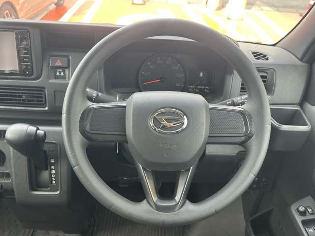 Daihatsu Hijet Deck Van 8