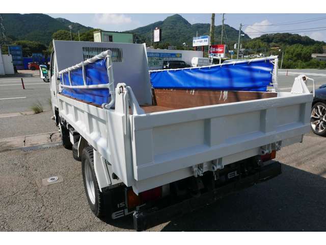 Isuzu Elf 9