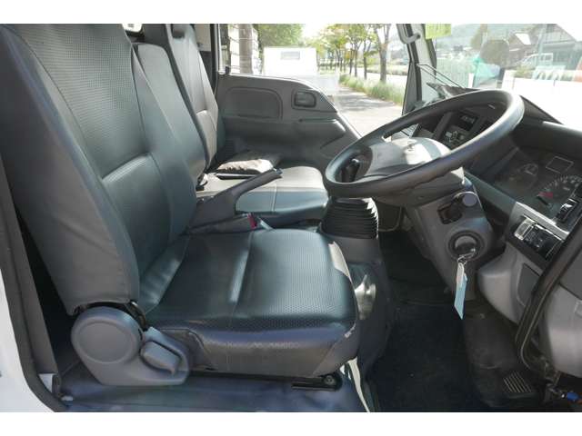 Isuzu Elf 10
