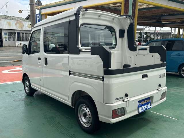 Daihatsu Hijet Deck Van 4