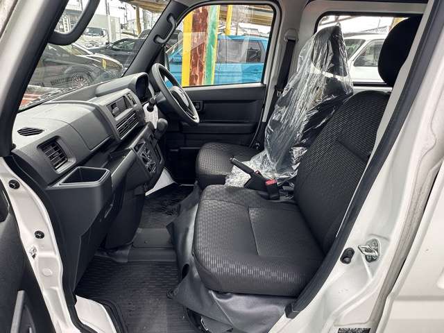 Daihatsu Hijet Deck Van 5