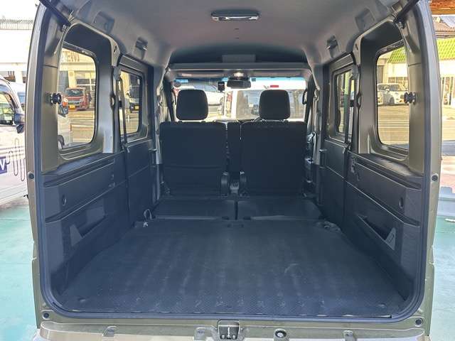Daihatsu Atrai 11