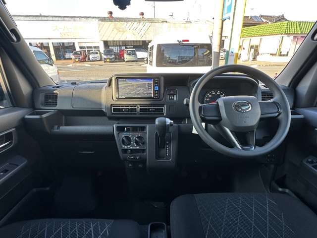 Daihatsu Atrai 7