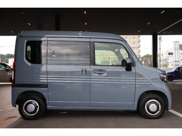 Honda N-VAN 8