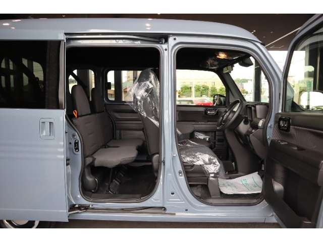 Honda N-VAN 10