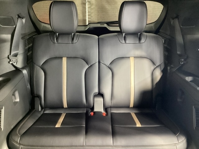 Mazda CX-80 11
