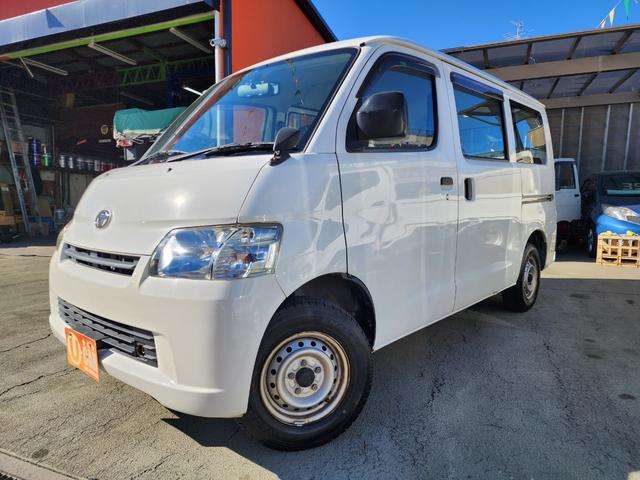 Toyota Light Ace Van 5