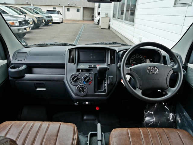 Toyota Town Ace Van 5