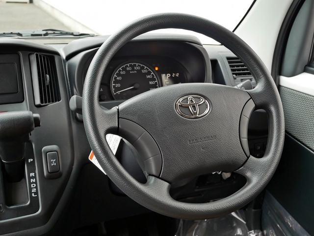 Toyota Town Ace Van 7