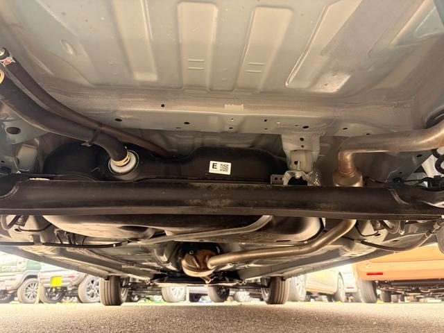 Suzuki Spacia Base 8