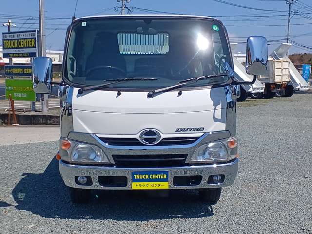 Hino Dutro 2