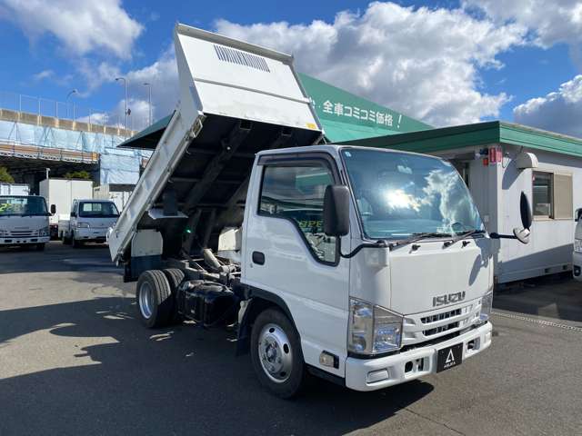 Isuzu Elf 3