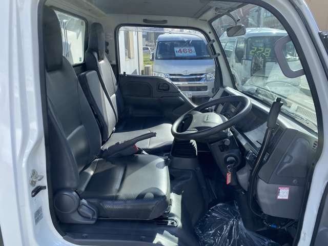 Isuzu Elf 10