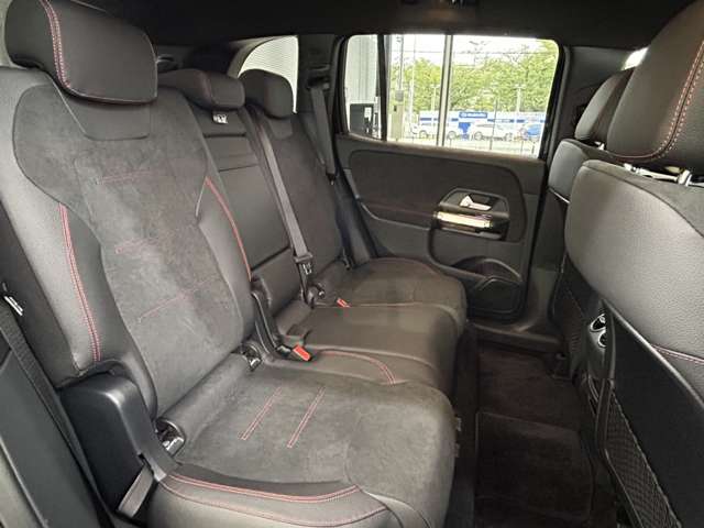 Mercedes-Benz GLB 9