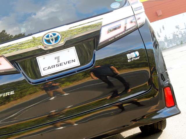 Toyota Vellfire 7