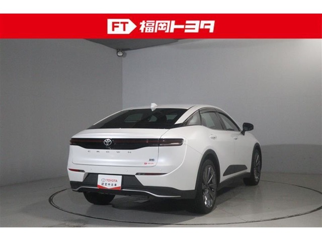 Toyota Crown Crossover 5
