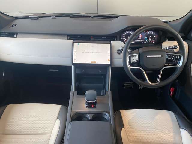 Land Rover Discovery Sport 11