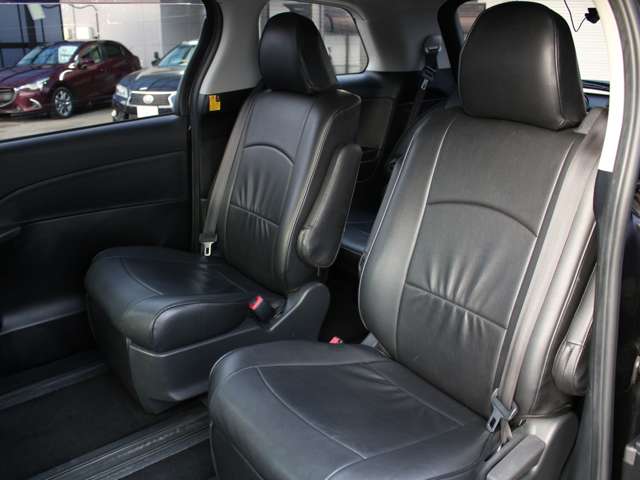 Toyota Estima 11