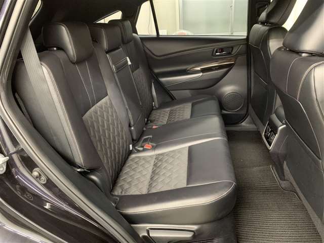 Toyota Harrier 10