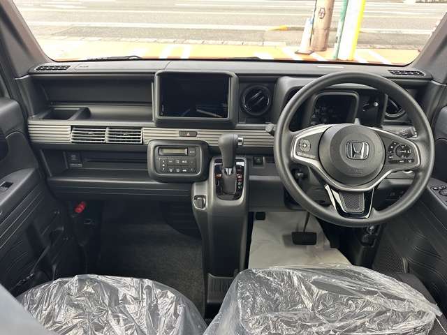 Honda N-VAN 8