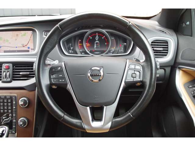 Volvo V40 Cross Country 6