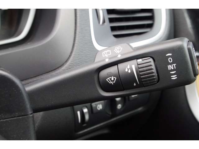 Volvo V40 Cross Country 10