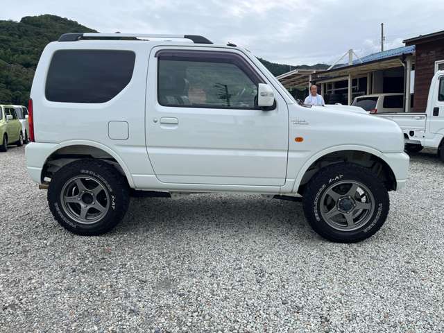 Suzuki Jimny 4