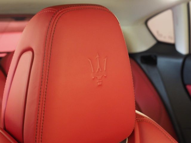 Maserati Levante 9