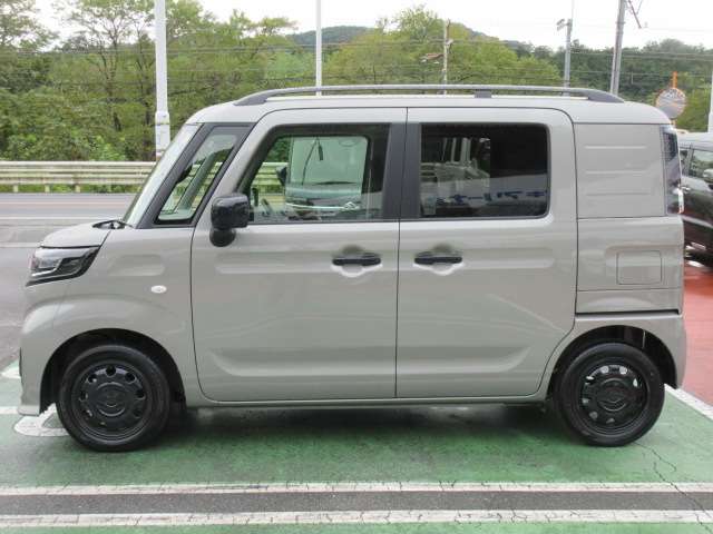 Suzuki Spacia Base 6