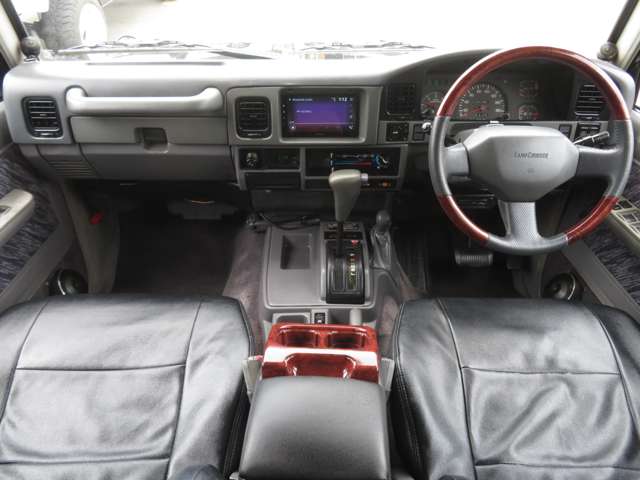 Toyota Land Cruiser Prado 7