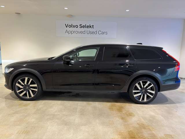 Volvo V90 Cross Country 6